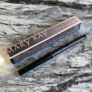 Mary Kay Berry Lip Liner